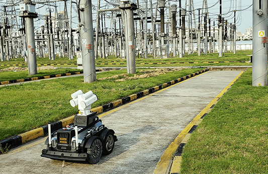 Which Chassis Navigation Is More Stable in Complex Factory Environments?
